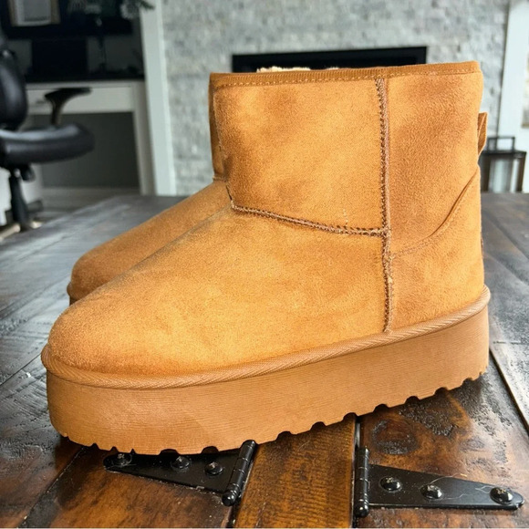 Avalanche Boots NEW - Picture 3 of 11